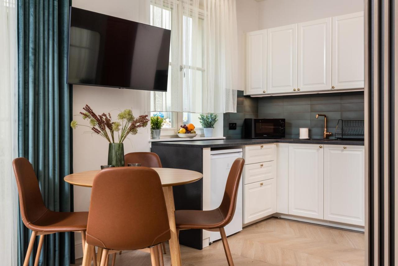 קרקוב Atrium - Old Town Luxury Apartments - By Upstairs מראה חיצוני תמונה