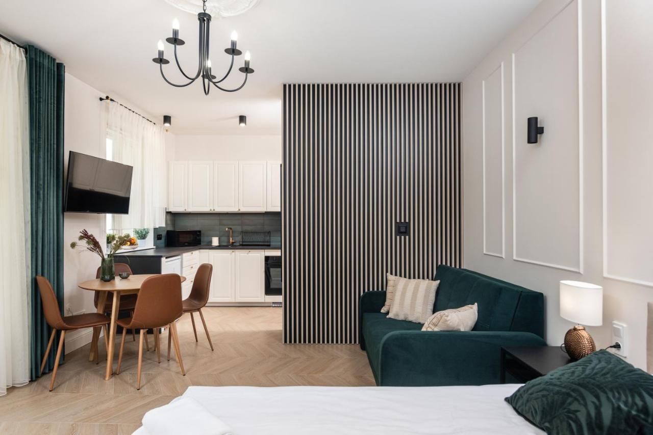 קרקוב Atrium - Old Town Luxury Apartments - By Upstairs מראה חיצוני תמונה