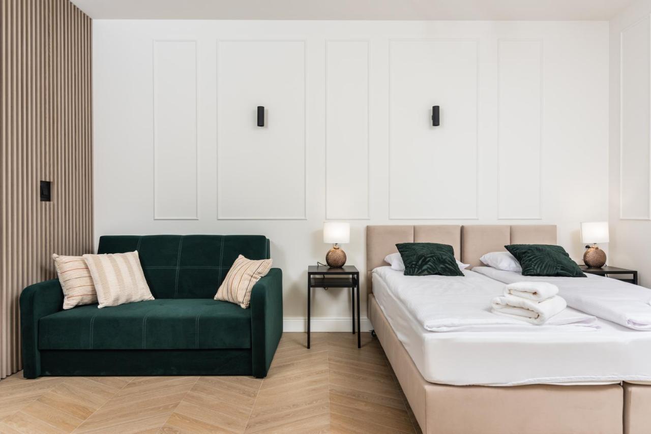 קרקוב Atrium - Old Town Luxury Apartments - By Upstairs מראה חיצוני תמונה
