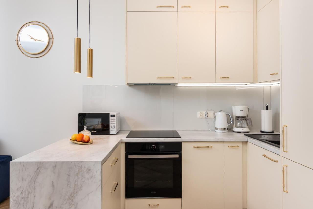 קרקוב Atrium - Old Town Luxury Apartments - By Upstairs מראה חיצוני תמונה
