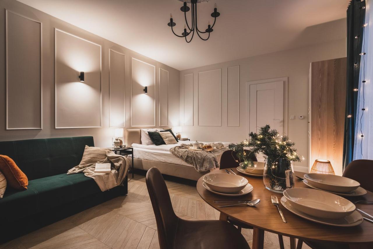 קרקוב Atrium - Old Town Luxury Apartments - By Upstairs מראה חיצוני תמונה