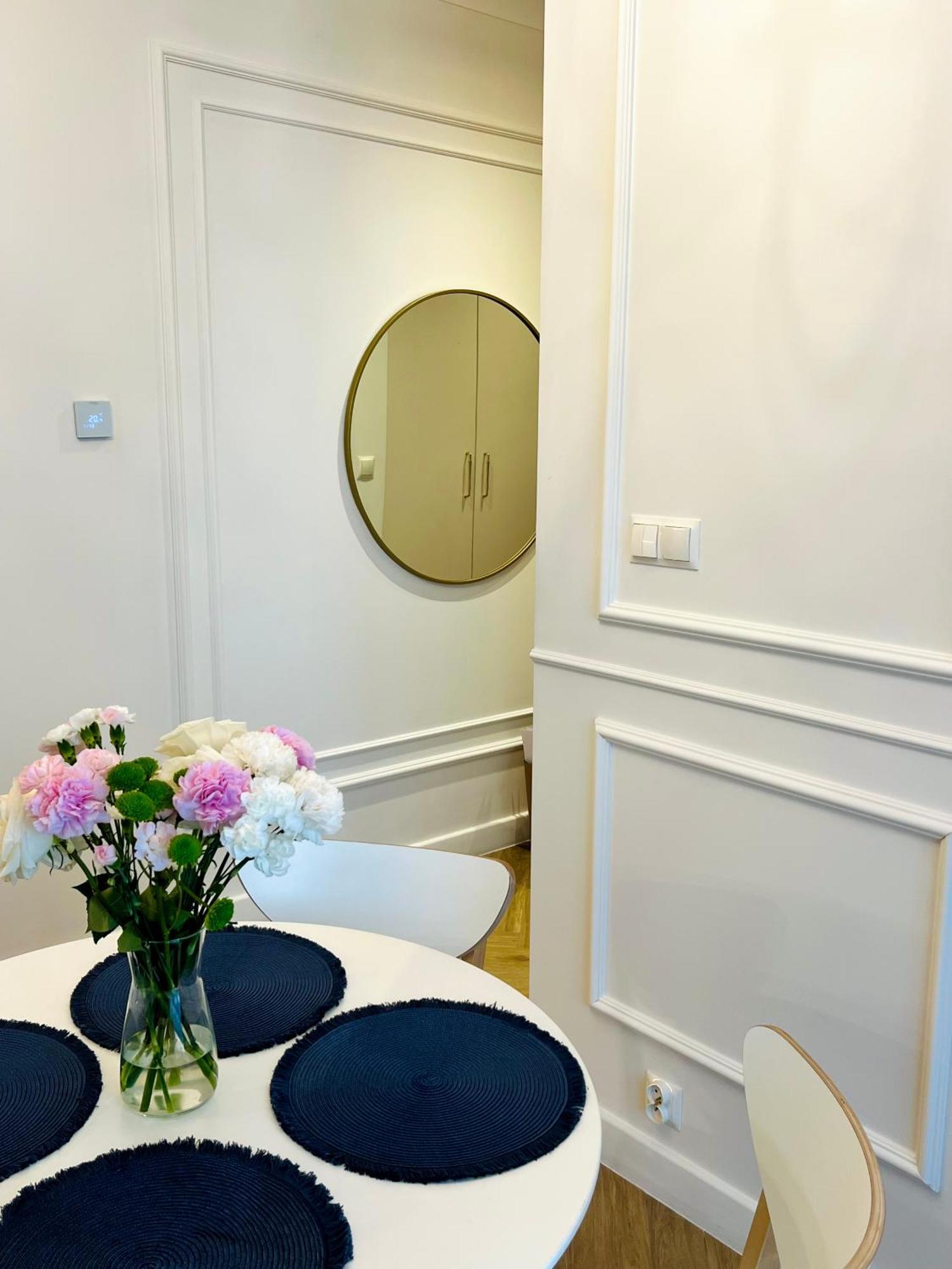 קרקוב Atrium - Old Town Luxury Apartments - By Upstairs מראה חיצוני תמונה